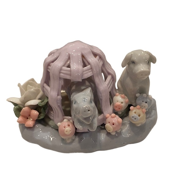 Whimsical Pastel Pigs In a Lattice Basket with Floral design Ceramic Figurine - Picture 1 of 9